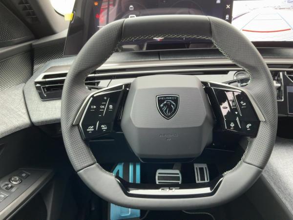 Peugeot 3008 1.2 145 GT ACC+Alcantara+LED+Navi+SHZ+Kam.