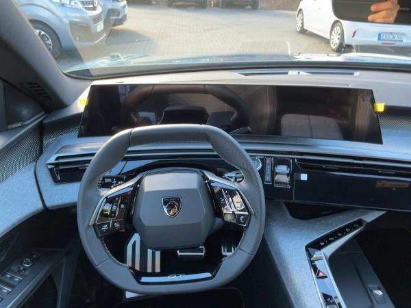 Peugeot 3008 1.2 145 GT ACC+Alcantara+LED+Navi+SD+SHZ