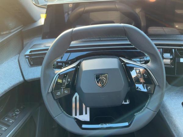 Peugeot 3008 1.2 145 GT ACC+Alcantara+LED+Navi+SD+SHZ