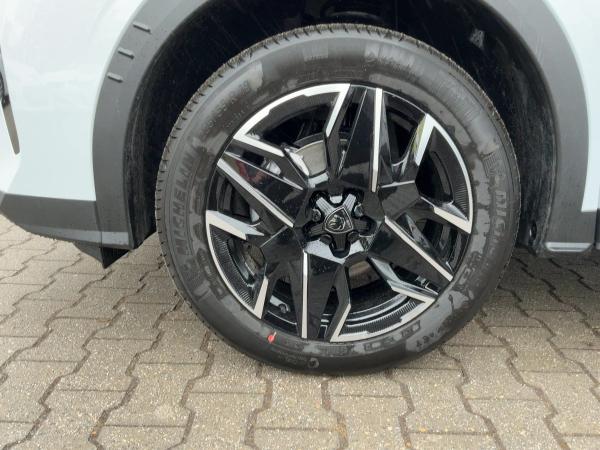Peugeot 3008 1.2 145 GT ACC+Alcantara+LED+Navi+SHZ+Kam.