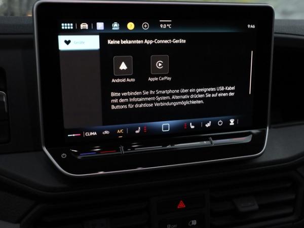 Volkswagen Crafter 35 Kasten 2,0 l mittellang Hochdach AHK starr