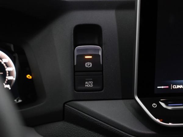 Volkswagen Crafter 35 Kasten 2,0 l mittellang Hochdach AHK starr