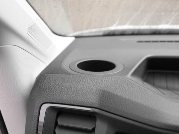 Volkswagen Crafter 35 Kasten 2,0 l mittellang Hochdach AHK starr