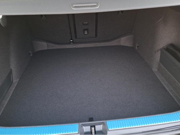 Skoda Superb Combi 2.0 TDI DSG Selection