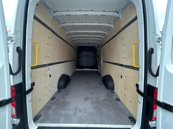 Volkswagen Crafter Kasten 35 2.0TDI lang plus Hochdach FWD