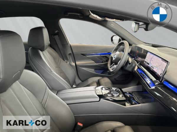 BMW 530 e M SPORT 20" INNOVATIONSPAKET DRIVING ASSIST PLUS HARMAN/KARDON