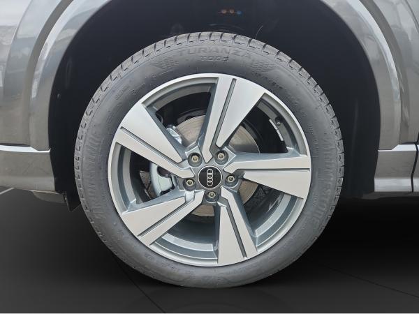 Audi Q2 35 TFSI S line AHK Matrix LM 18" Navi PDC+RFK