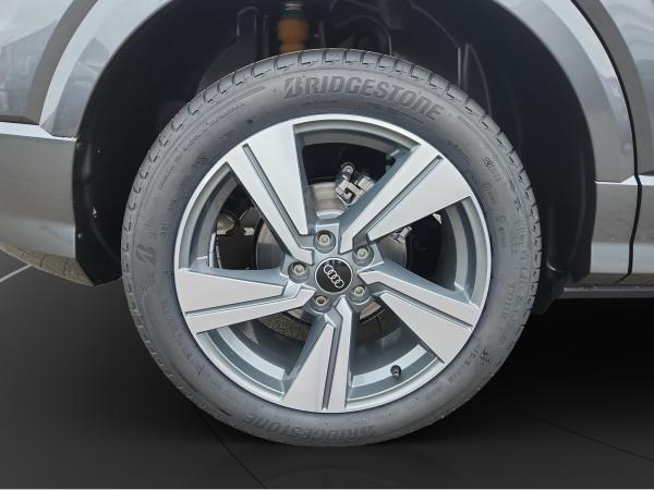 Audi Q2 35 TFSI S line AHK Matrix LM 18" Navi PDC+RFK