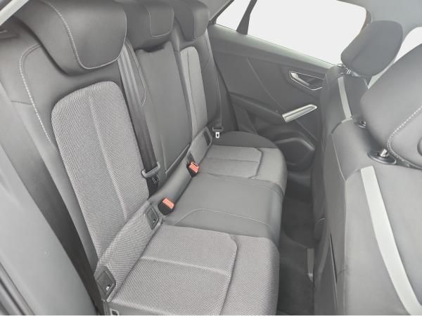 Audi Q2 35 TFSI S line AHK Matrix LM 18" Navi PDC+RFK