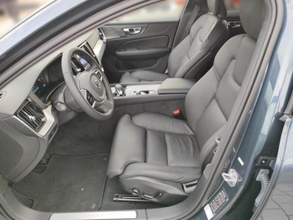 Volvo V60 B4 Plus Dark Navi Leder Digitales Cockpit HarmanKardon 360 Kamera