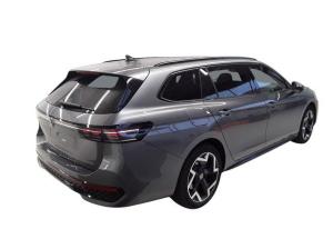 Volkswagen Passat Variant R-Line 1.5 TSI eHybrid DSG - HUD Pano AHK Navi Area View IQ.Drive Massage SHZ DCC LED PDC