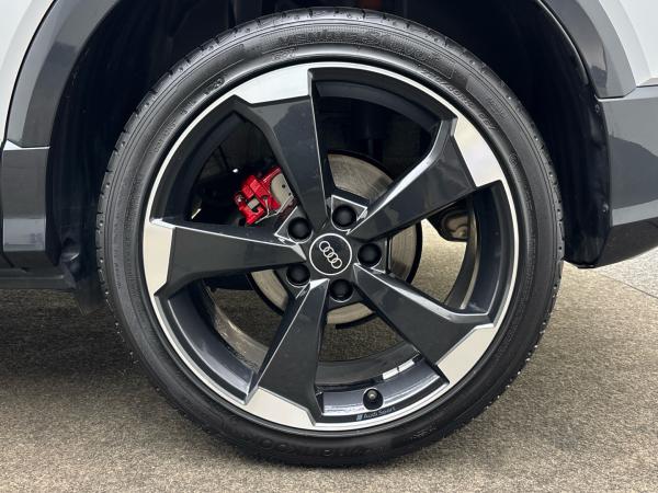 Audi Q2 35 TFSI advanced S tronic Matrix ACC AHK