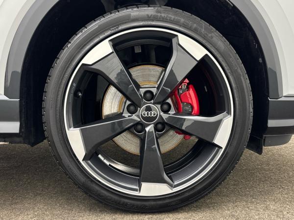 Audi Q2 Advanced 35 TFSI S tronic Matrix ACC AHK