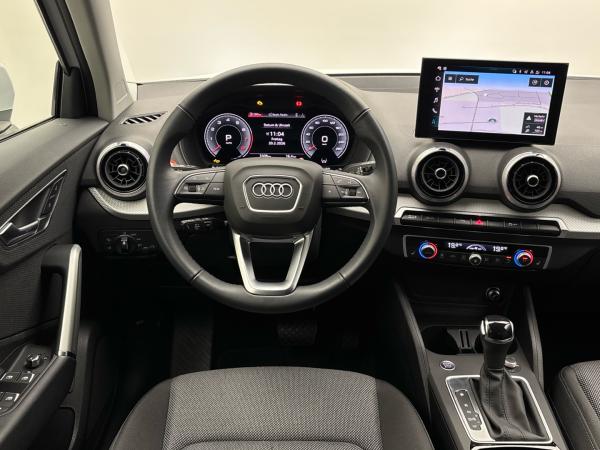 Audi Q2 Advanced 35 TFSI S tronic Matrix ACC AHK