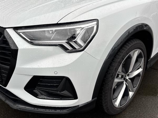 Audi Q3 advanced 35 TFSI Dynamik-Paket MMI LED AHK