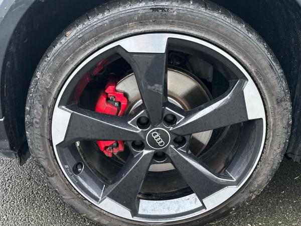 Audi Q2 Advanced 35 TFSI S tronic MMI Matrix AHK