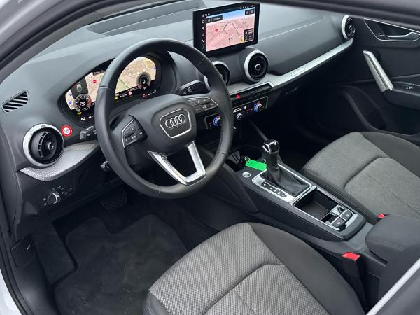 Audi Q2 Advanced 35 TFSI S tronic MMI Matrix AHK
