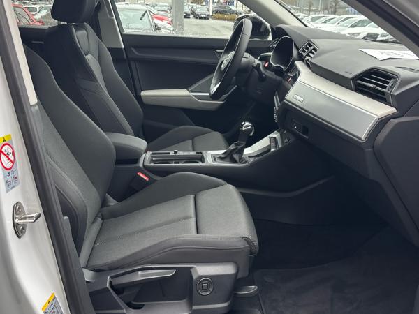 Audi Q3 advanced 35 TFSI Dynamik-Paket MMI LED AHK