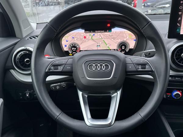 Audi Q2 Advanced 35 TFSI S tronic MMI Matrix AHK