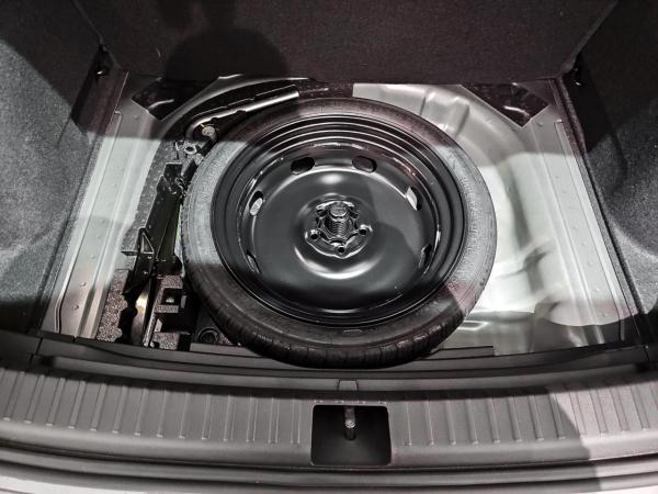 Seat Ateca 1.5 TSI DSG Road Edition 499,-€ Überführung Allwetterreifen ACC PDC V+H NAVI LE