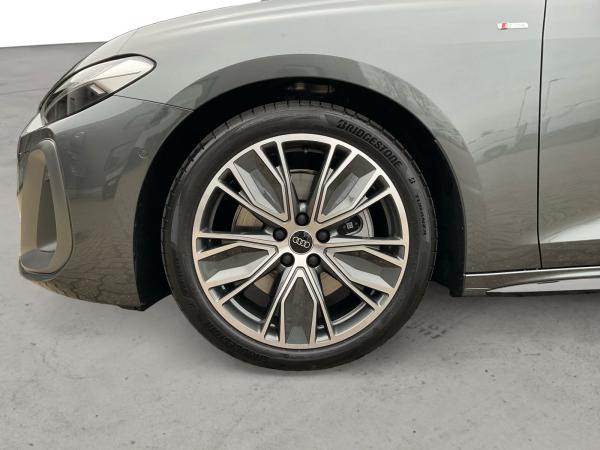 Audi A5 Avant TFSI quattro S tron ic