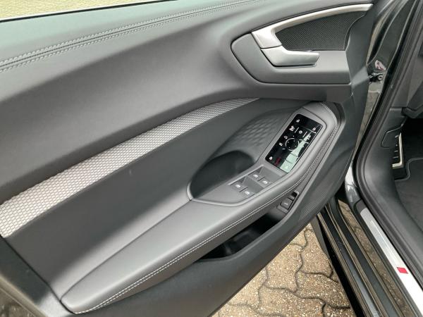 Audi A5 Avant TFSI quattro S tron ic