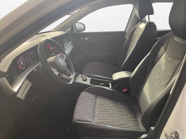 Volkswagen Tayron 1.5 eTSI Life 7-Sitzer AHK Matrix LM 18" Navi ACC