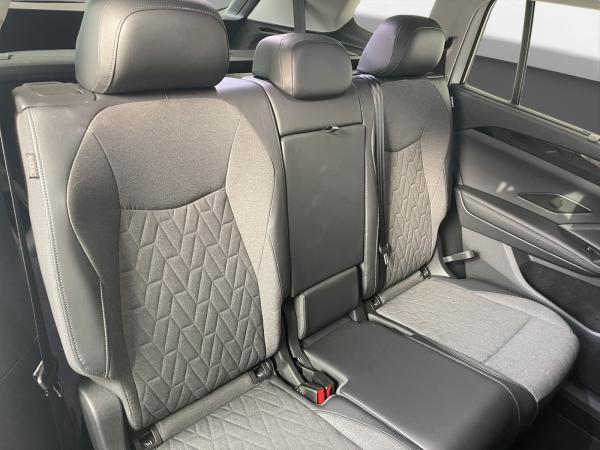 Volkswagen Tayron 1.5 eTSI Life 7-Sitzer AHK Matrix LM 18" Navi ACC