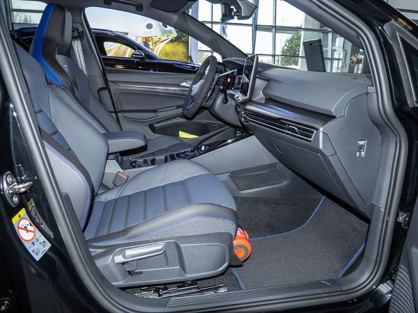 Volkswagen Golf VIII