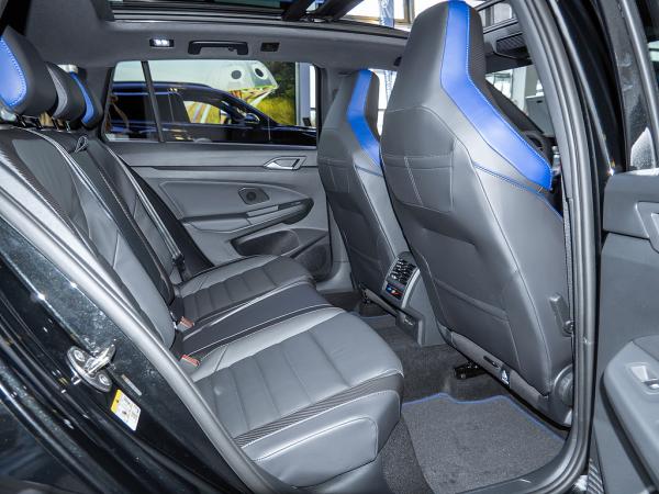 Volkswagen Golf VIII