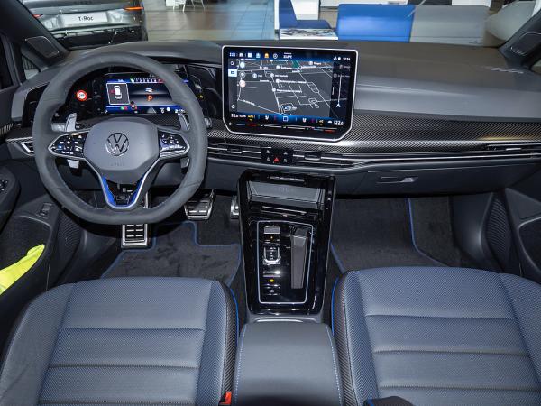 Volkswagen Golf VIII