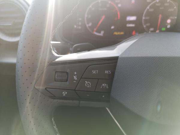 Seat Ibiza SEAT Ibiza FR 1.0 TSI 85 kW (116 PS) 7-Gang-DSG