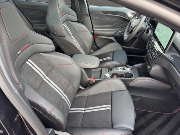 Ford Focus Turnier ST X ❗280 PS❗AUTOMATIK❗VOLLAUSSTATTUNG❗SOFORT-VERFÜGBAR❗