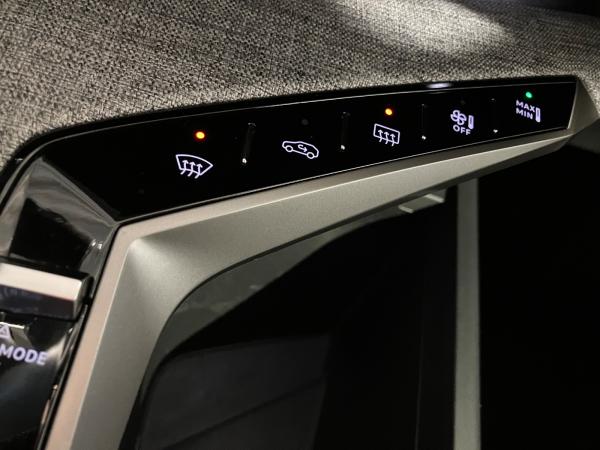 Peugeot 3008 1.2 LED+Navi+Sitzheizung,Klima,USB