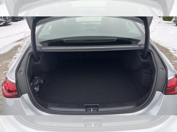 Mercedes-Benz E 300 e Limousine Avantgarde+KeyGo+Distronic+Kam