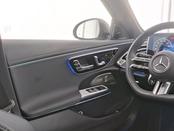 Mercedes-Benz E 300 de 4M T-Modell +AMG+AHK+360°+DigitalLight+