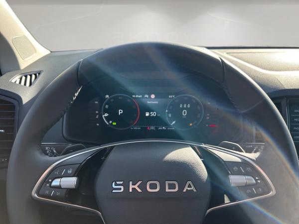 Skoda Karoq 2.0 TDI DSG Tour +AHK+CANTON+ACC+RFK+PDC+SHZ+BHFS+LED+