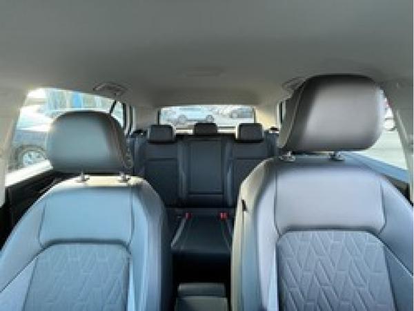 Volkswagen Golf VIII Lim. GOAL 1.5 TSI 85kW - LED Plus AHK Side Assist SHZ Navi CarPlay Digital Cockpit LM