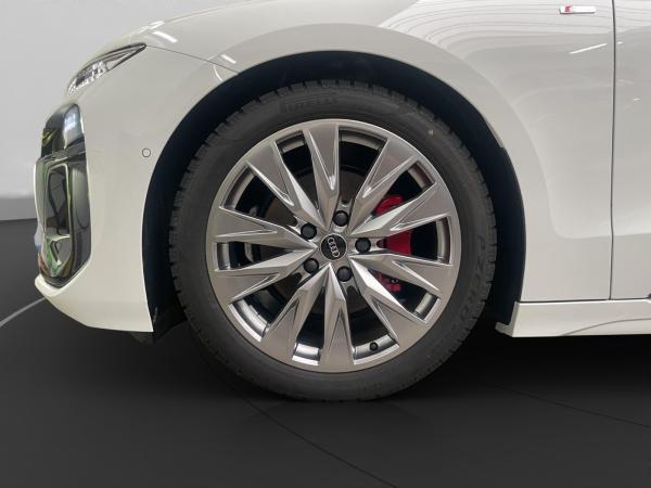 Audi A6 e-tron MATRIX AHK B&O 360 HUD