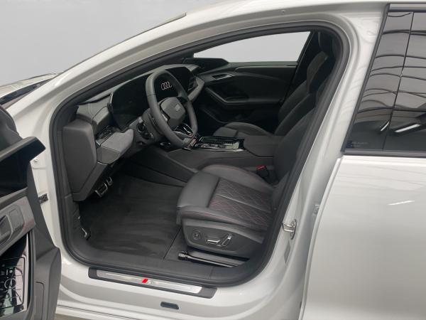 Audi A6 e-tron MATRIX AHK B&O 360 HUD