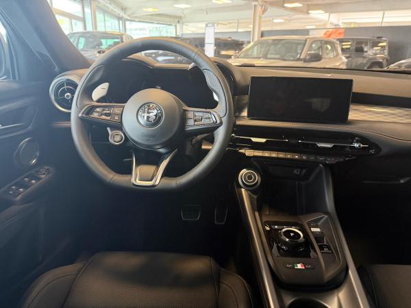 Alfa Romeo Tonale 1.5 VGT Hybrid 118kW DCT Veloce Abholung Mannheim