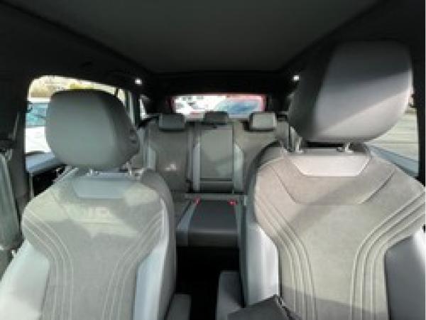 Volkswagen ID.4 Pro 210 kW - Pano Matrix-LED AHK Massage SHZ Navi Area View Wärmepumpe Park Assist Pro CCS