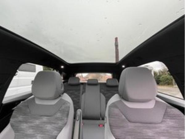 Volkswagen ID.4 Pro 210 kW - Park Assist Pro IQ.Drive Pano Wärmepumpe CCS Area View Navi LM SHZ