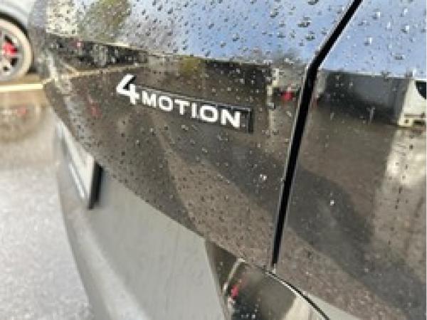 Volkswagen ID.4 Pro 4Motion 210 kW - HUD IQ.Drive CCS Navi Area View Wärmepumpe SHZ LM Harman Kardon GJR