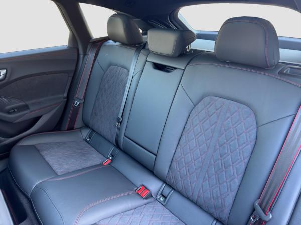 Audi A5 Avant e-hybrid qu Pano #black Tech plus MATRIX