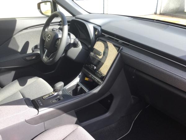 Lexus LBX +Komfort Paket +Navi+R.Kam*div.Farben*Vorlauf