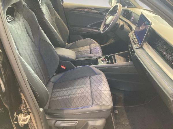 Volkswagen Tayron R-Line 2.0TDI DSG 4MOTION ACC,NAVI,HuD,KAMERA,AHK