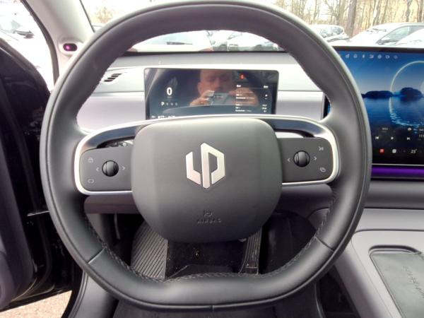 Leapmotor C10 Design REEV Vorführer