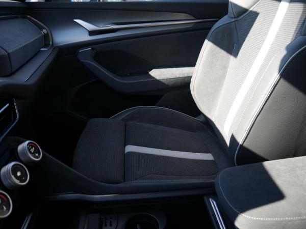 Skoda Kodiaq 1.5 TSI DSG Sportline HYBRID LED Keyless *935*