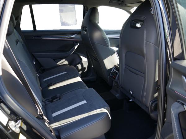 Skoda Kodiaq 2.0 TDI DSG Sportline 4x4 ACC LED AHK SHZ *941*